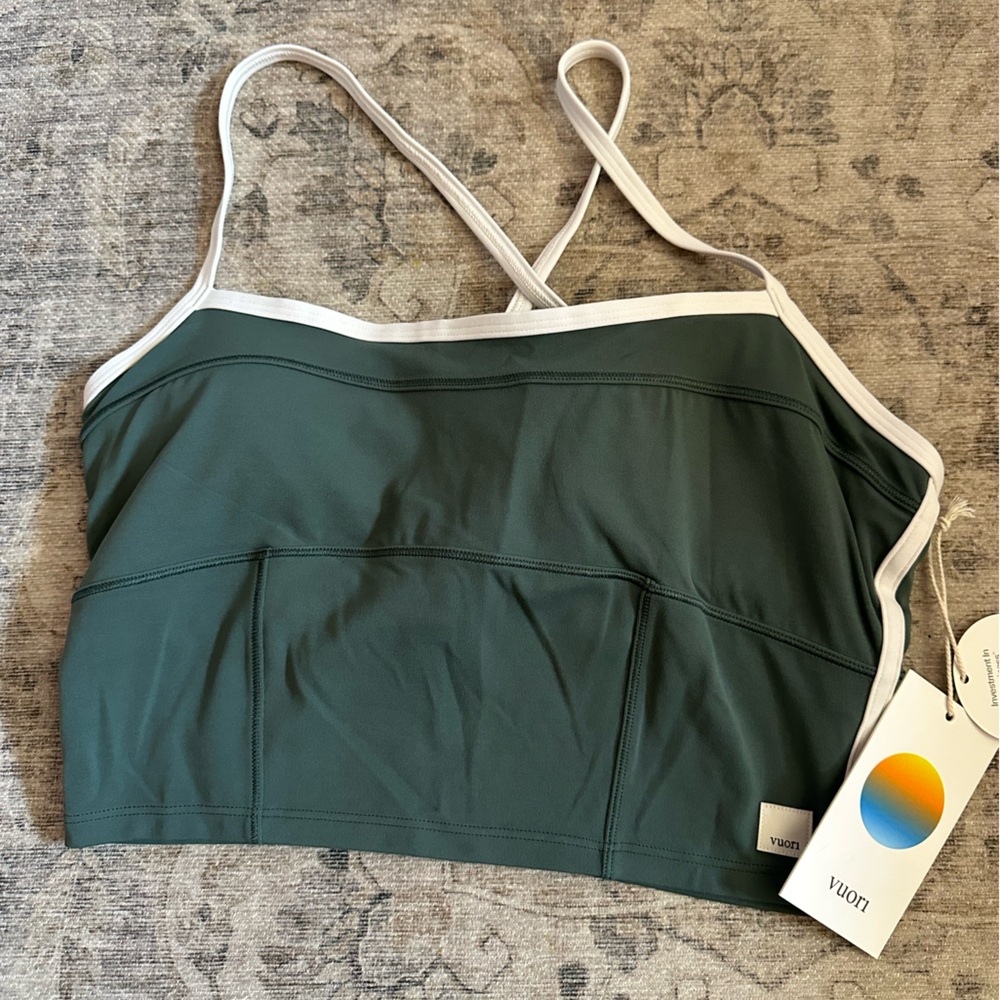 Vuori Forest Green Cropped Tank with White Trim